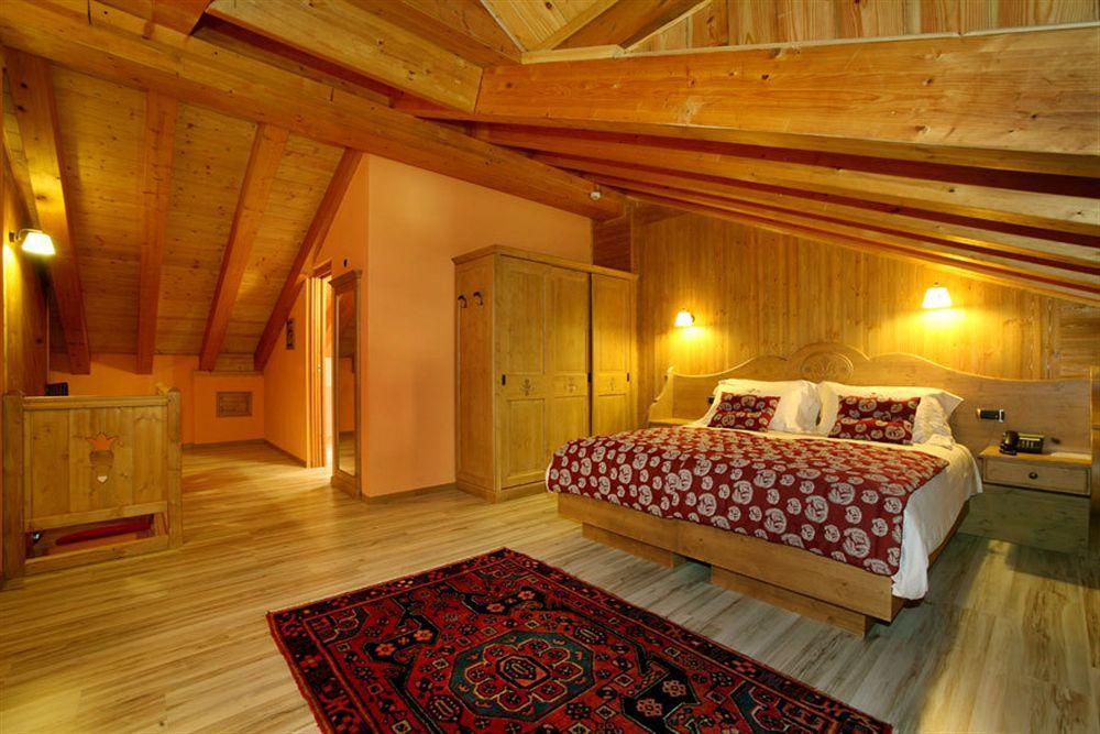 Hotel Boton D'Or & Wellness A La Thuile Exterior photo